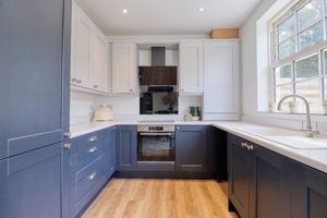 Kitchen- click for photo gallery